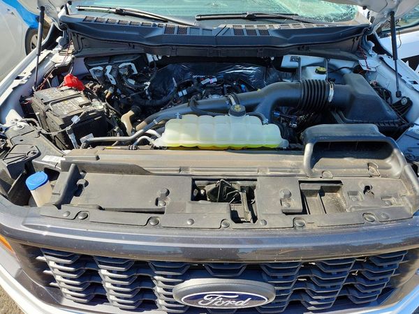 2025 FORD F150 STX
