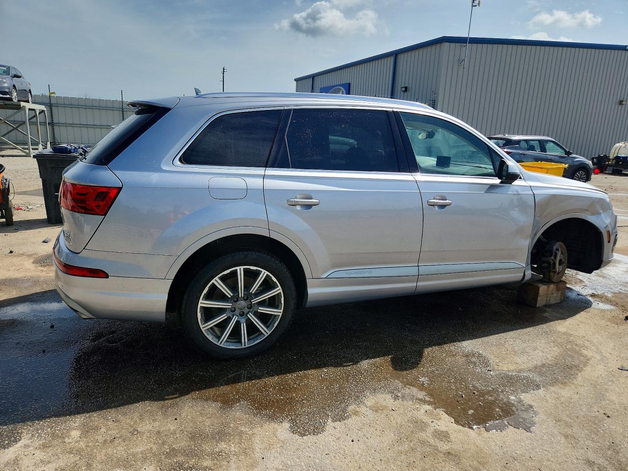 2017 AUDI Q7 quattro Prestige