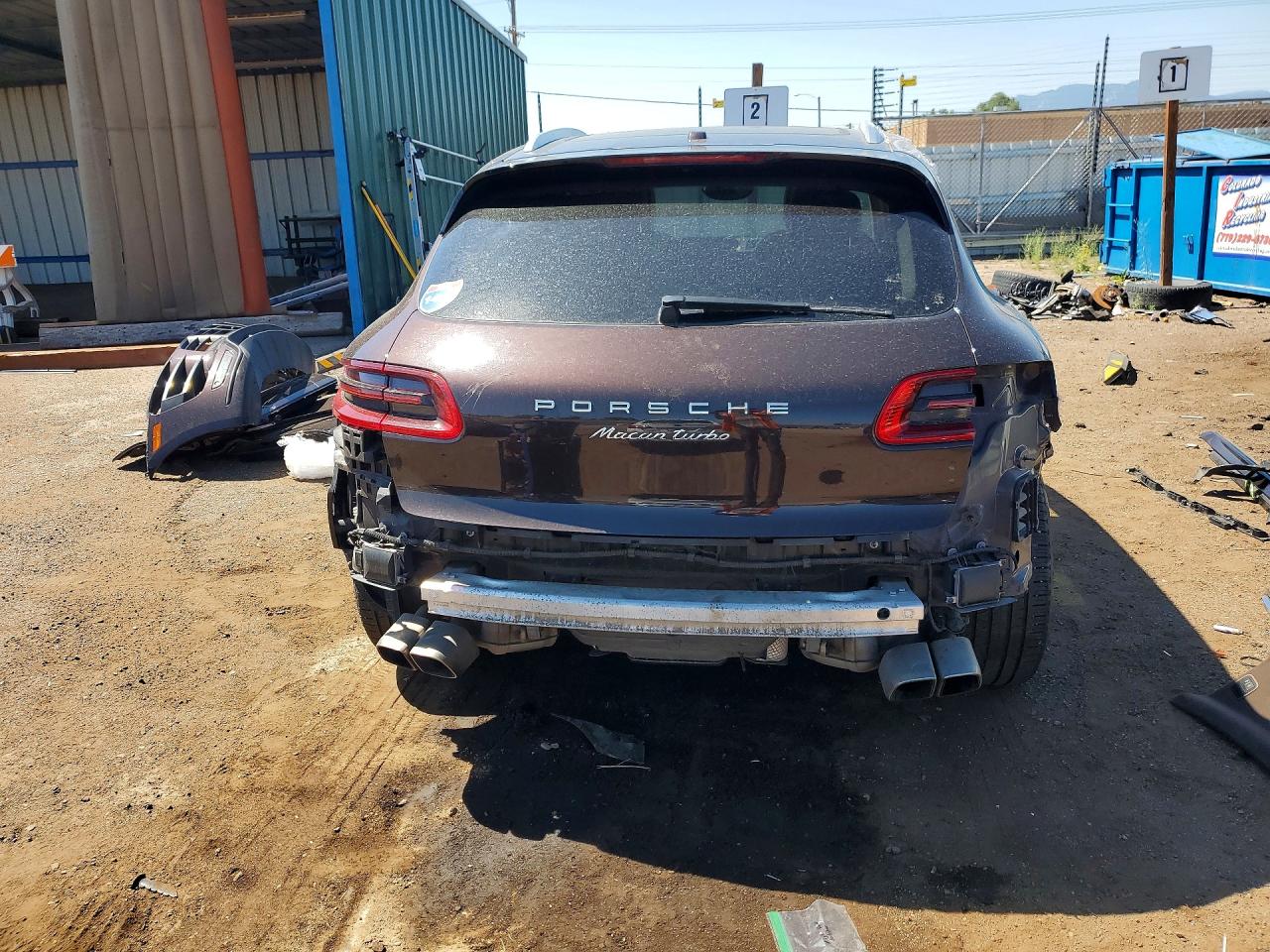 2016 PORSCHE MACAN