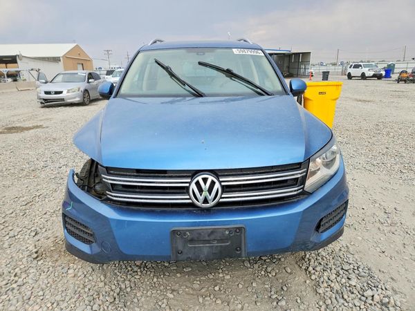 2017 VOLKSWAGEN TIGUAN Wolfsburg 4Motion