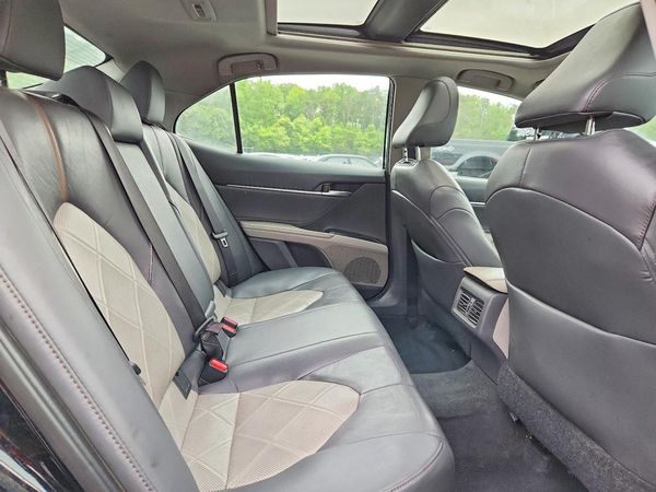 2018 TOYOTA CAMRY