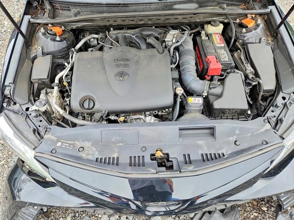 2018 TOYOTA CAMRY