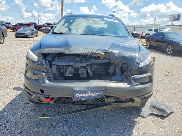 2016 JEEP CHEROKEE TRAILHAWK 4X4