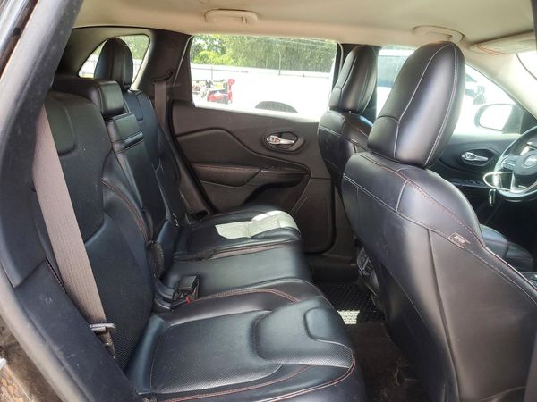 2016 JEEP CHEROKEE TRAILHAWK 4X4