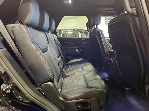 2020 LAND ROVER DISCOVERY SE