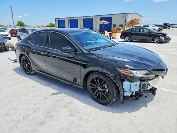 2024 TOYOTA CAMRY XSE — Passenger 3/4