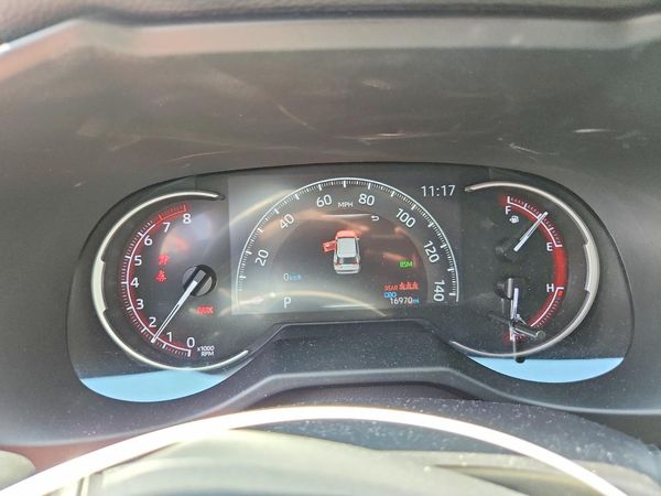 2024 TOYOTA RAV4 XLE
