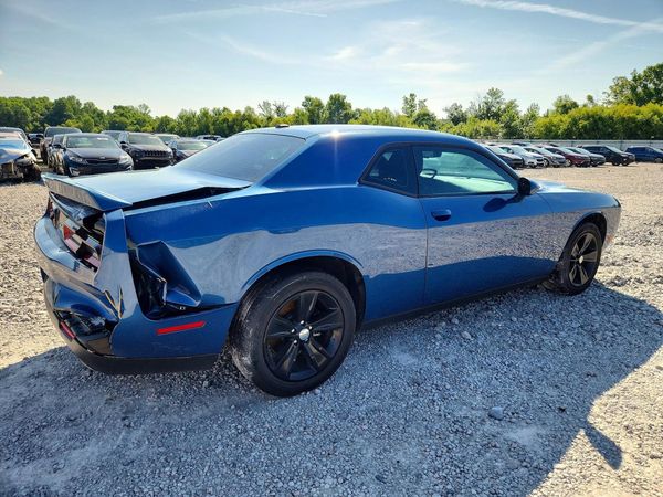 2022 DODGE CHALLENGER SXT