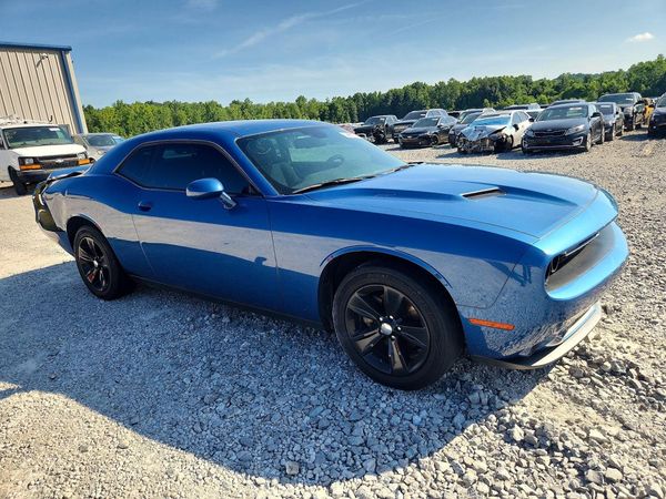 2022 DODGE CHALLENGER SXT