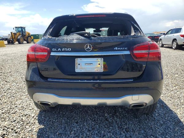 2019 MERCEDES-BENZ GLA GLA250-4M