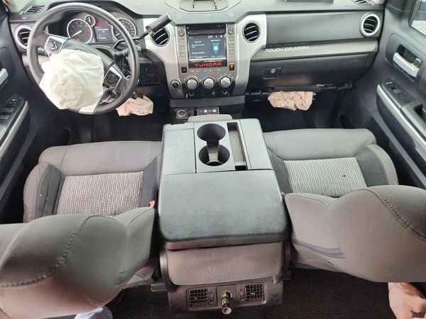 2016 TOYOTA TUNDRA