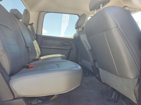 2017 RAM 2500 ST CREW CAB 4X2