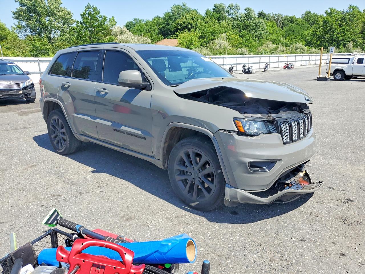 2020 JEEP GRAND CHEROKEE LAREDO 4X4