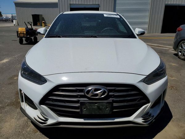 2019 HYUNDAI VELOSTER 2.0L and 2.0L Premium