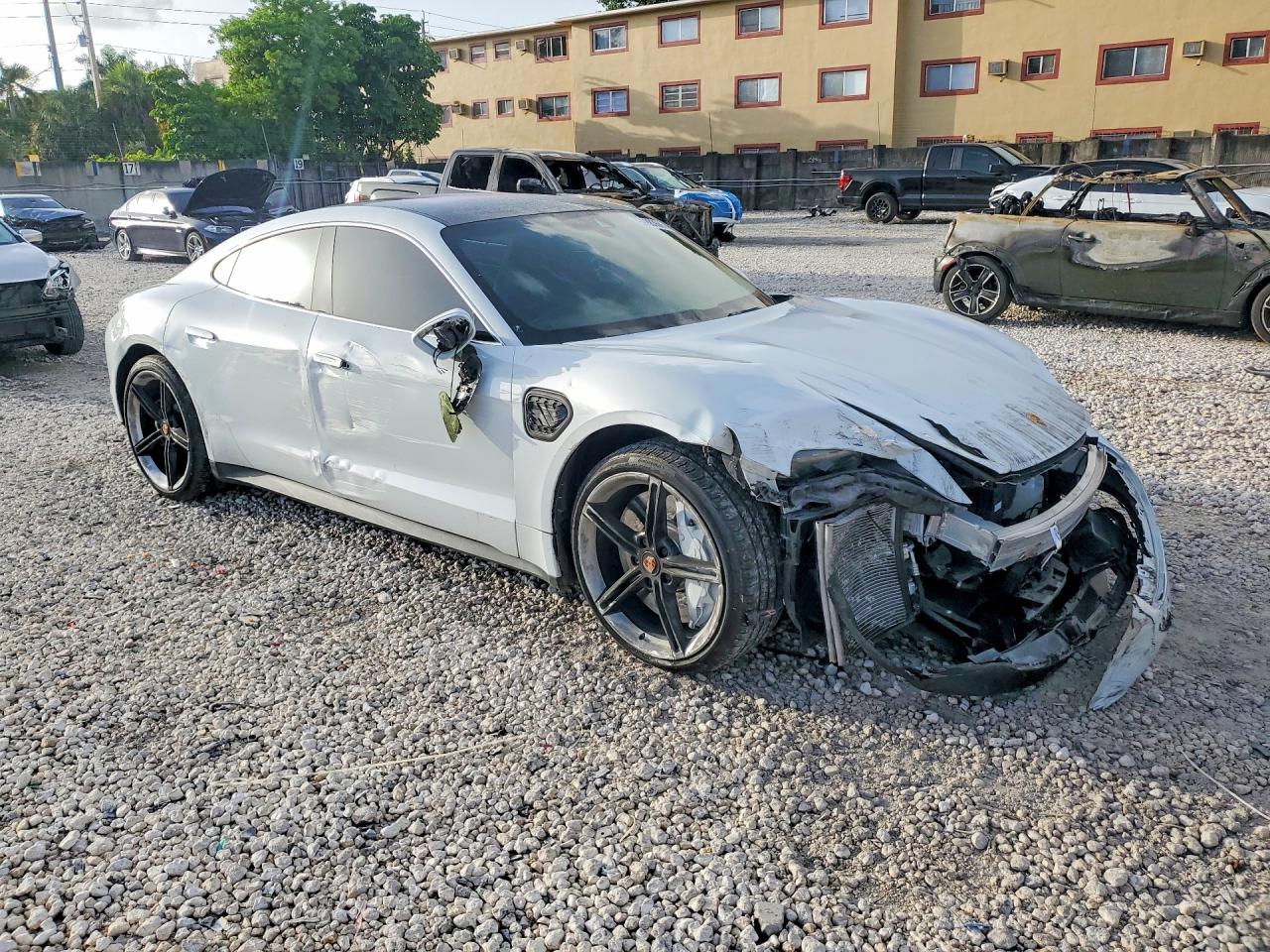 2020 PORSCHE TAYCAN