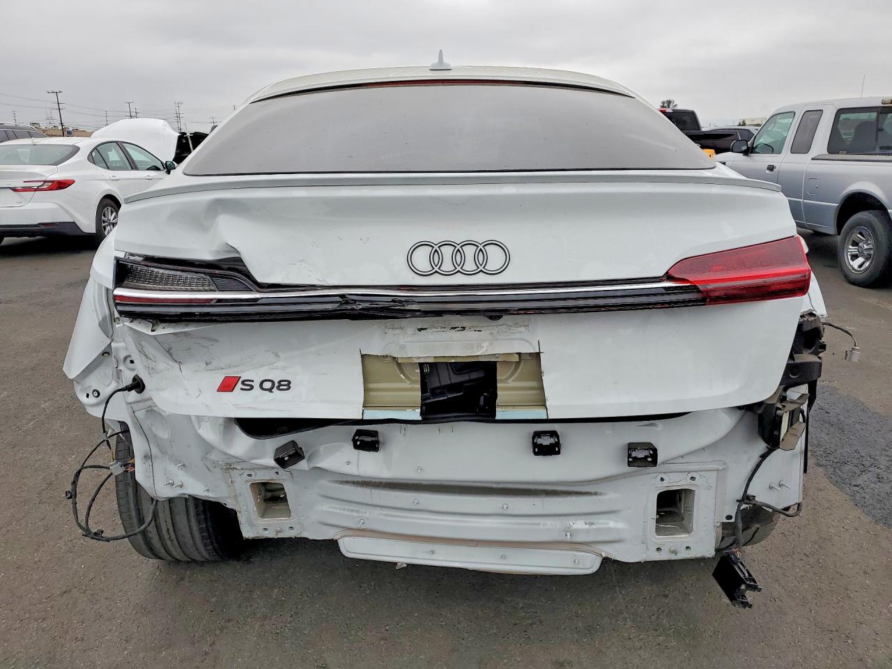 2024 AUDI SQ8 E-TRON quattro Premium Plus