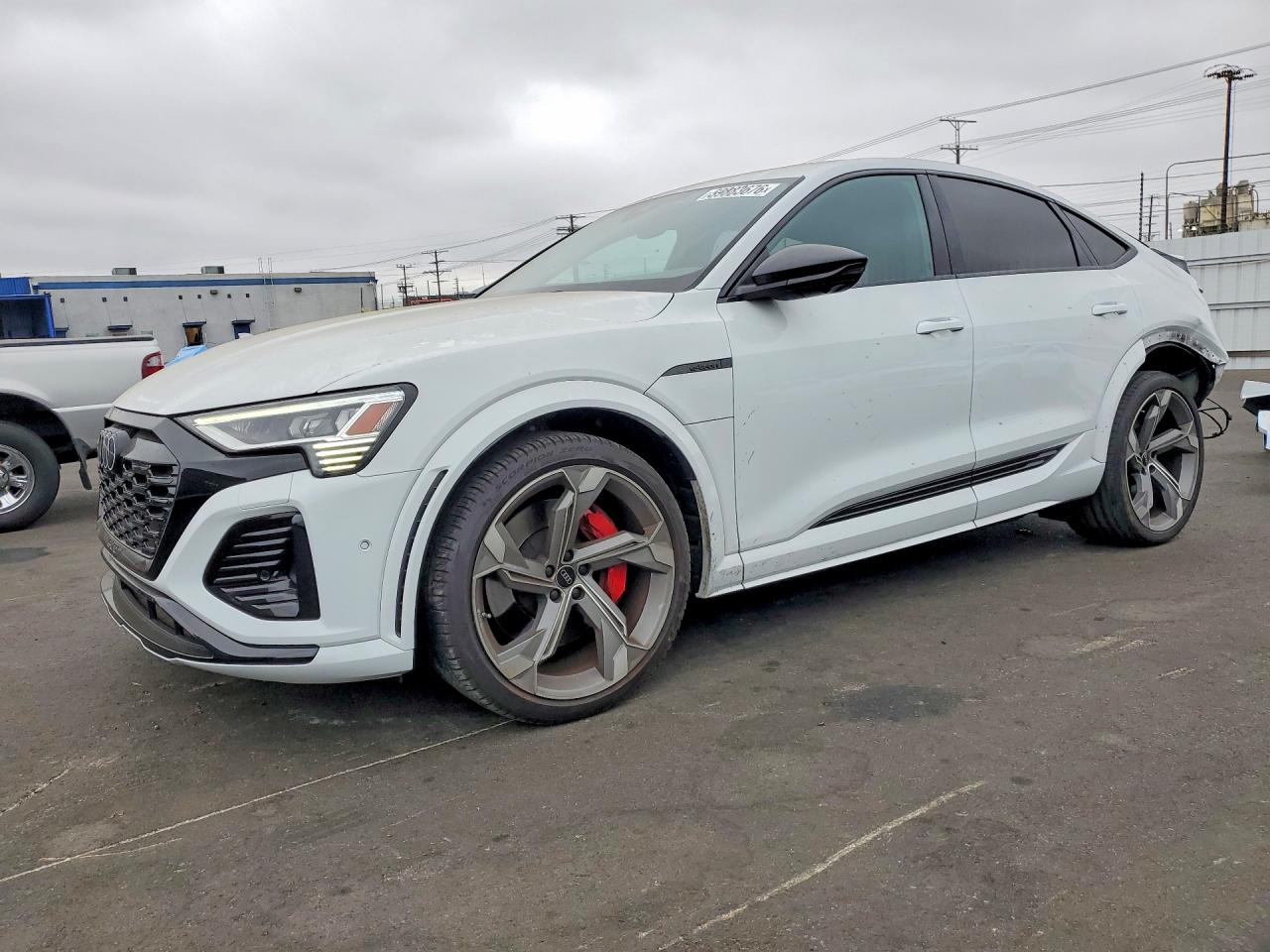 2024 AUDI SQ8 E-TRON quattro Premium Plus