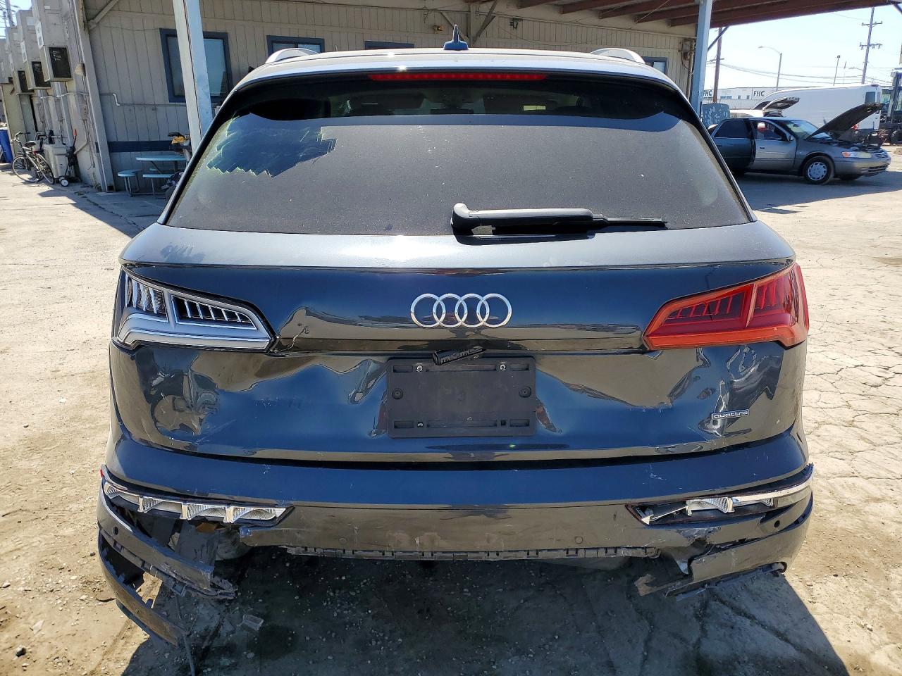 2019 AUDI Q5 quattro Premium Plus