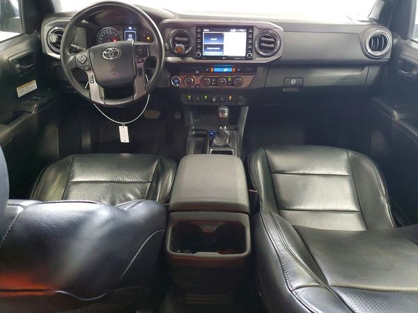 2020 TOYOTA TACOMA SR5