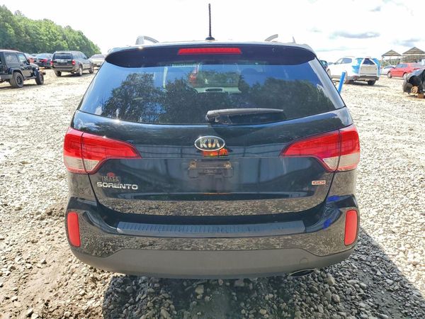 2014 KIA SORENTO Base/ LX