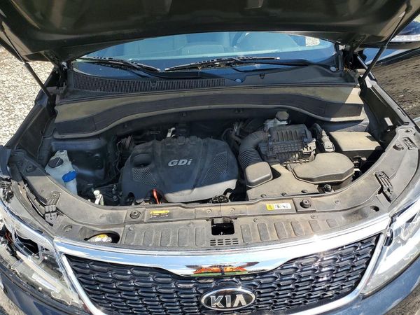 2014 KIA SORENTO Base/ LX