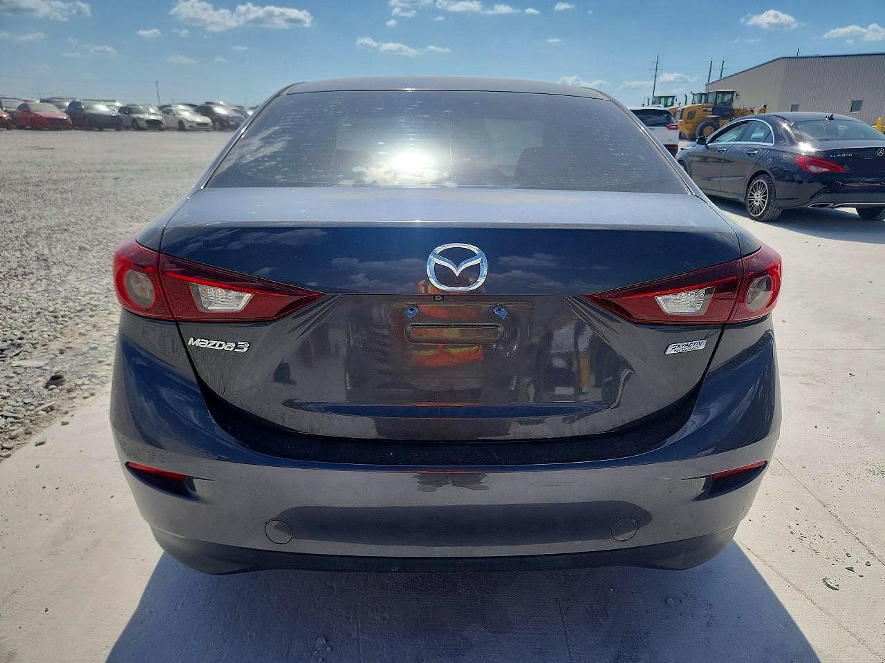 2016 MAZDA 3 Sport/GX
