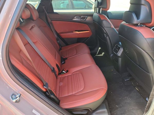 2024 KIA SPORTAGE SX-PRESTIGE or SX-P
