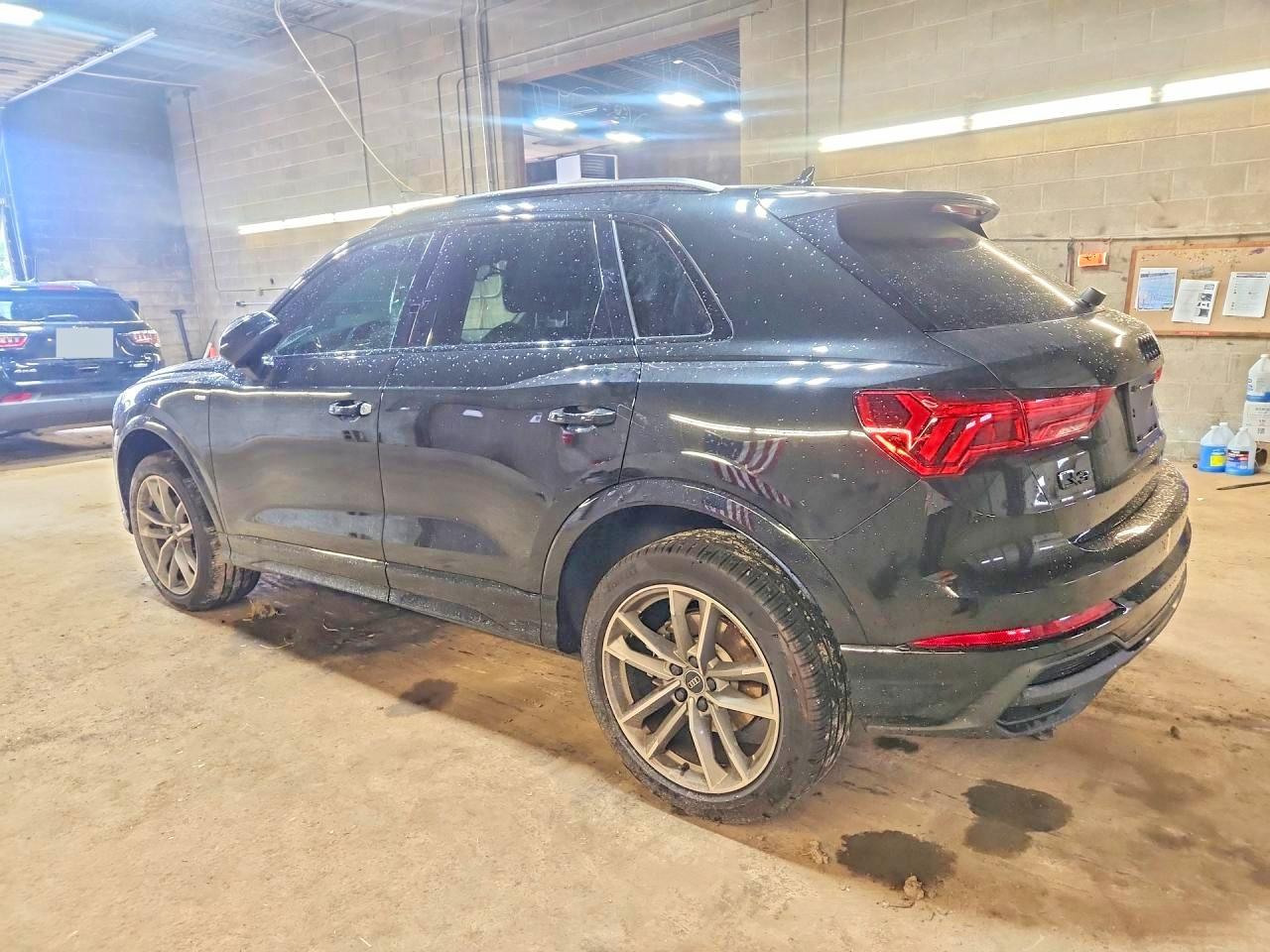 2025 AUDI Q3 S Line quattro Premium