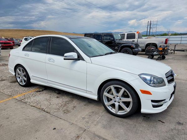 2013 MERCEDES-BENZ C C300