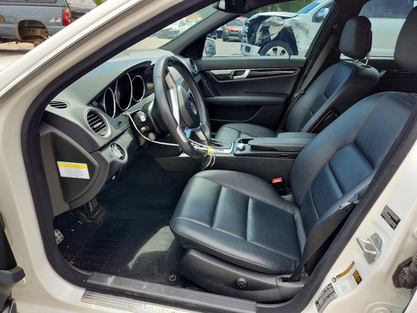 2013 MERCEDES-BENZ C C300