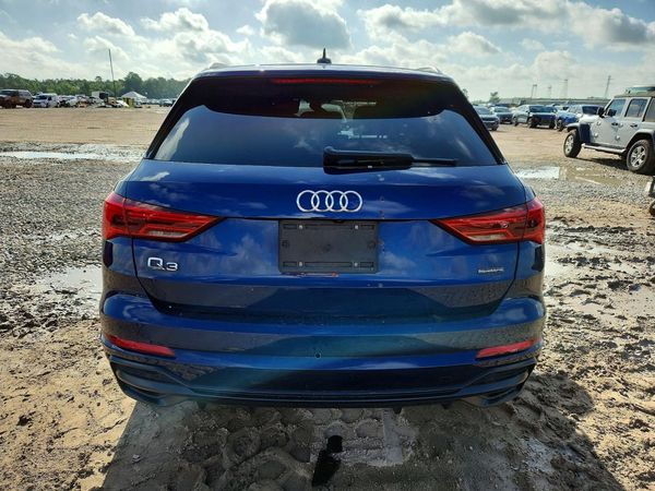2022 AUDI Q3