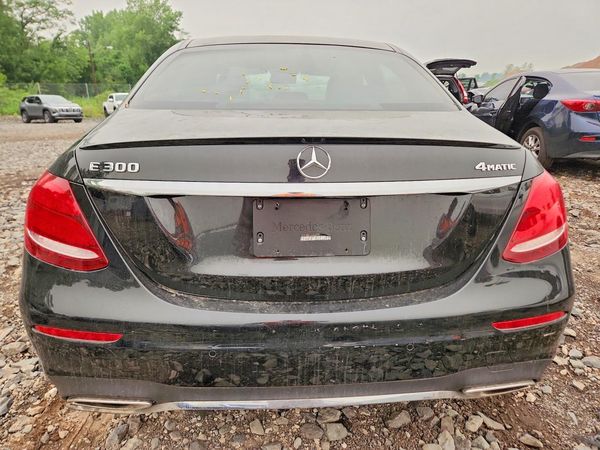 2018 MERCEDES-BENZ E E300-4M