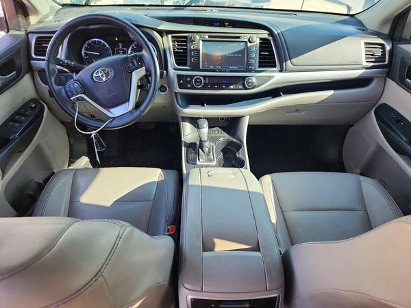 2016 TOYOTA HIGHLANDER Base/Hybrid