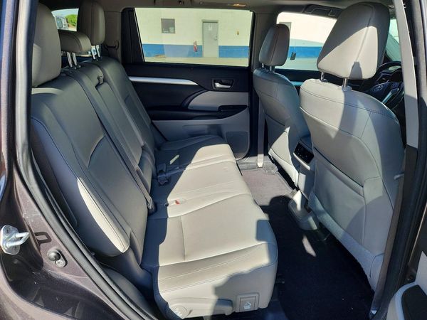 2016 TOYOTA HIGHLANDER Base/Hybrid