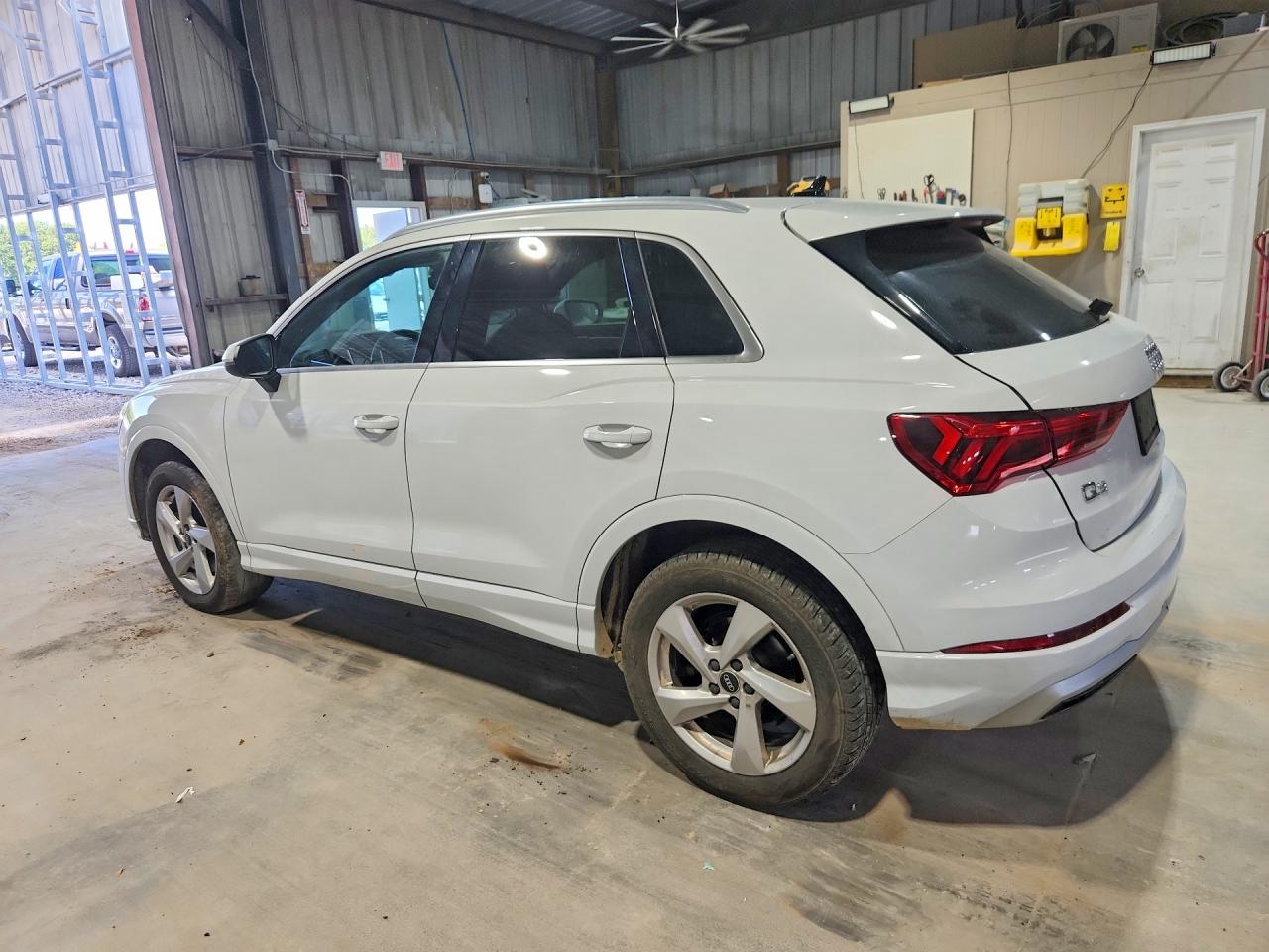 2021 AUDI Q3 quattro Premium