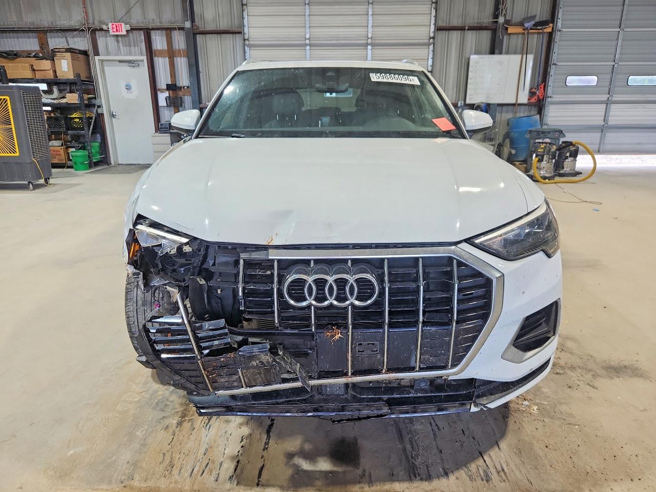 2021 AUDI Q3 quattro Premium