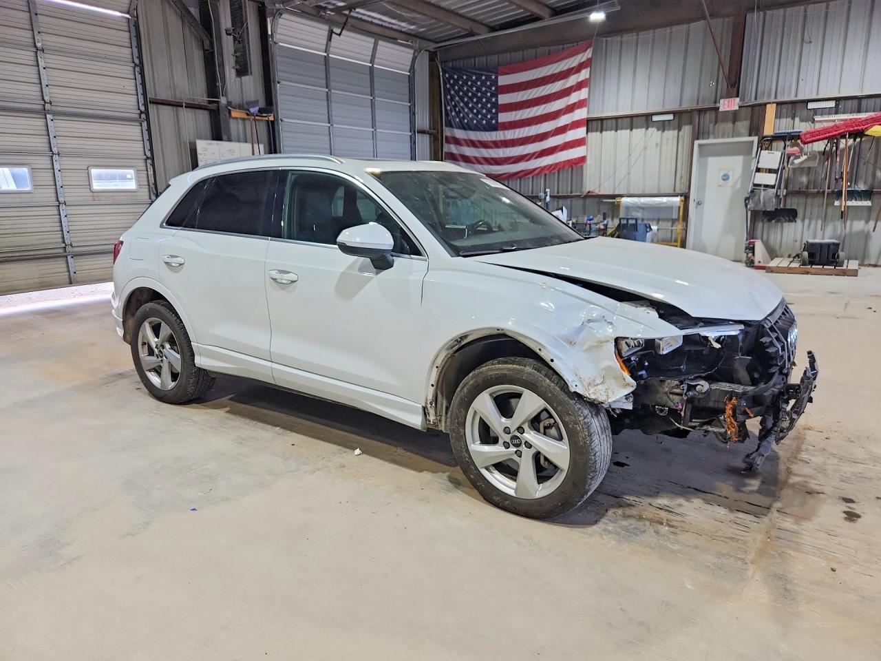 2021 AUDI Q3 quattro Premium