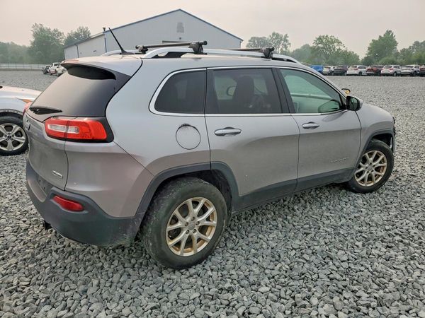 2015 JEEP CHEROKEE LATITUDE 4X4