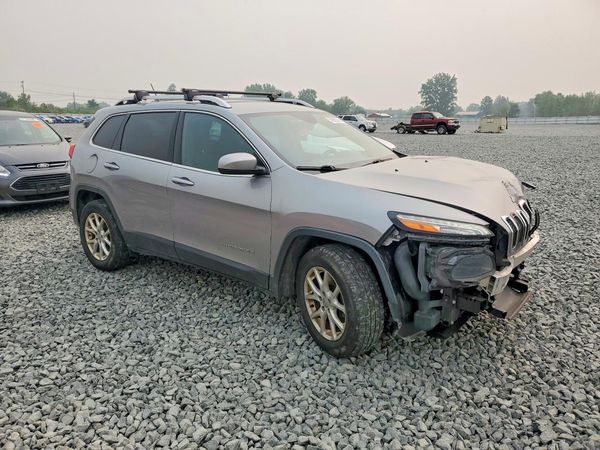 2015 JEEP CHEROKEE LATITUDE 4X4