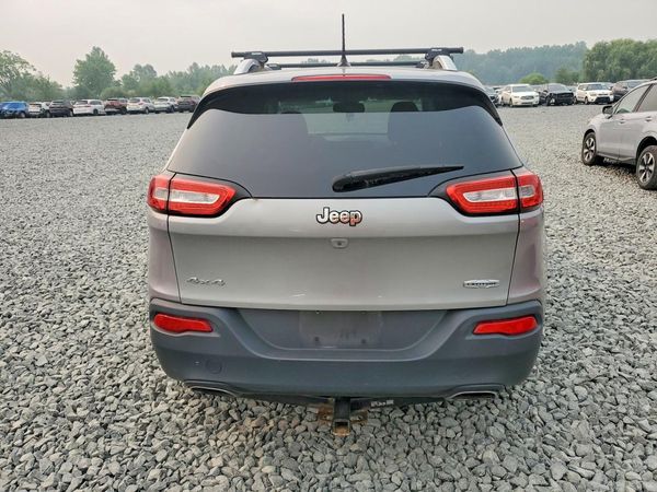 2015 JEEP CHEROKEE LATITUDE 4X4
