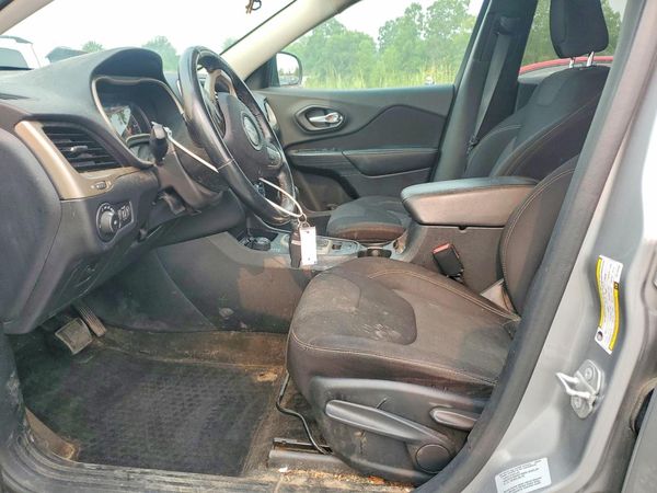 2015 JEEP CHEROKEE LATITUDE 4X4