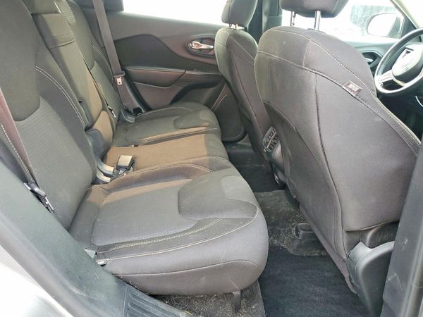 2015 JEEP CHEROKEE LATITUDE 4X4