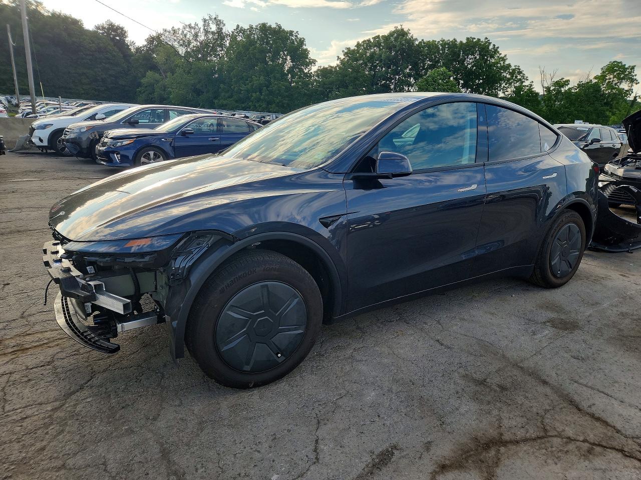2026 TESLA MODEL Y