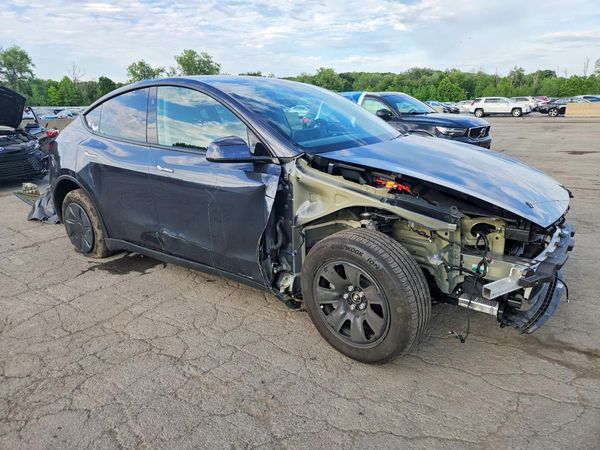 2026 TESLA MODEL Y