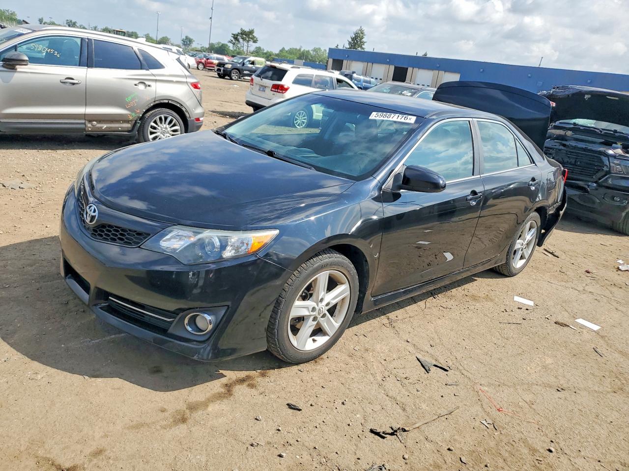2012 TOYOTA CAMRY