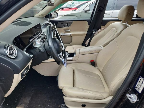 2020 MERCEDES-BENZ GLB GLB250