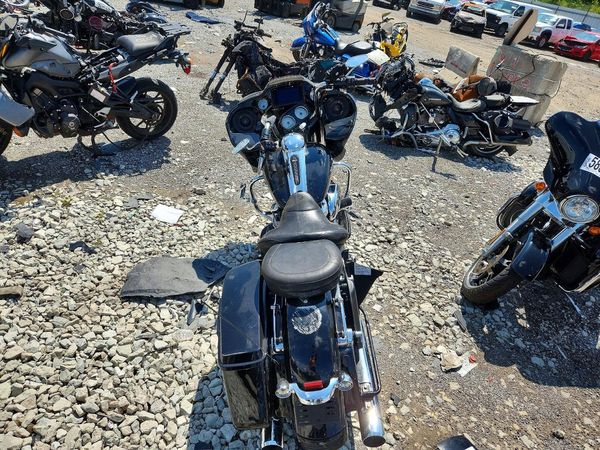 2021 HARLEY-DAVIDSON FL