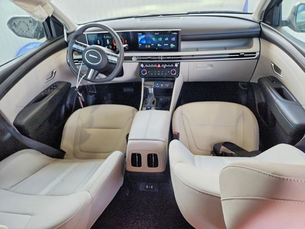 2026 HYUNDAI TUCSON SEL, SEL Plus