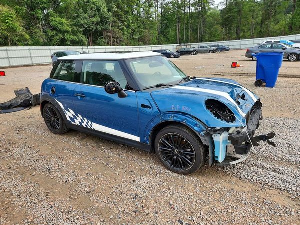 2022 MINI COOPER