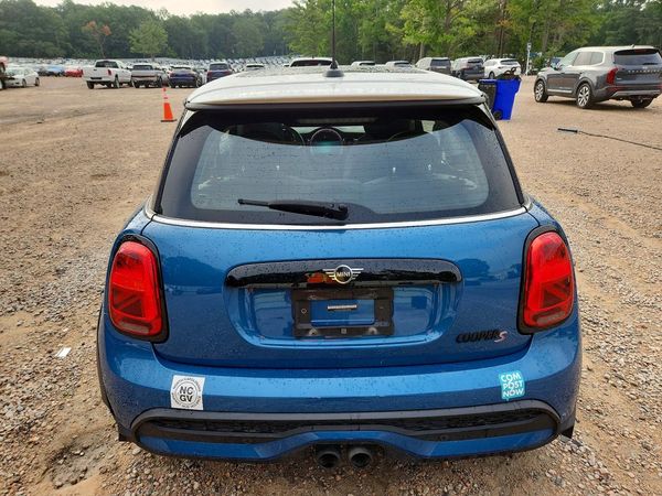 2022 MINI COOPER